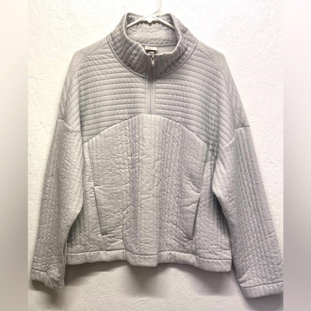 A New Day - Women’s Quilted Sweatshirt - Gray XL